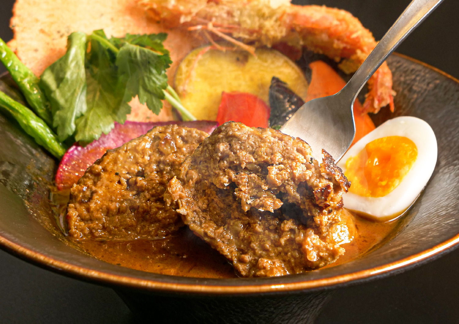 宗谷黒牛100%　おくしバーグカレー